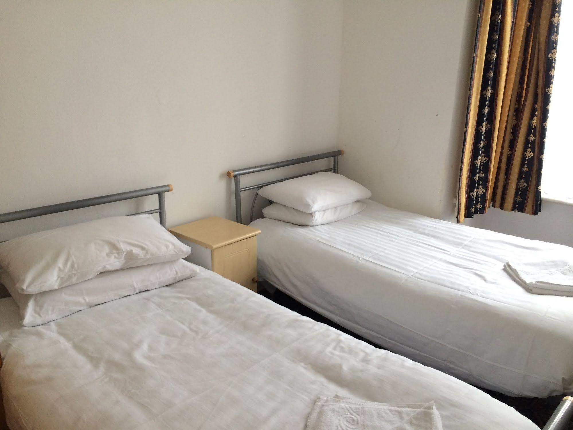 Lindal Hotel Harrow Buitenkant foto