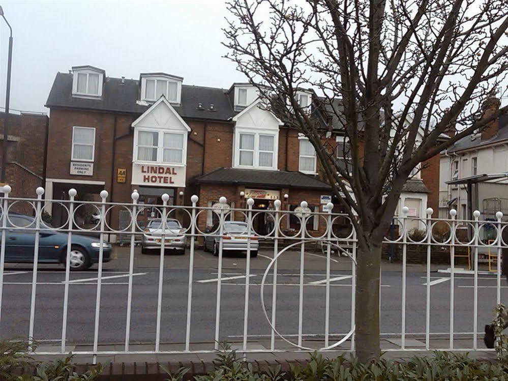 Lindal Hotel Harrow Buitenkant foto